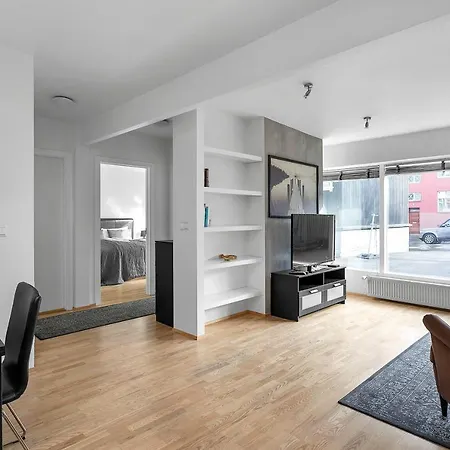 Baron Downtown Apartment *