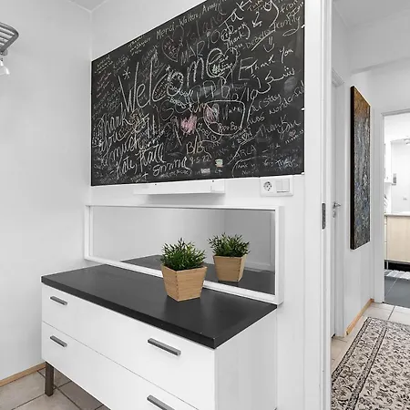 Baron Downtown Apartment *